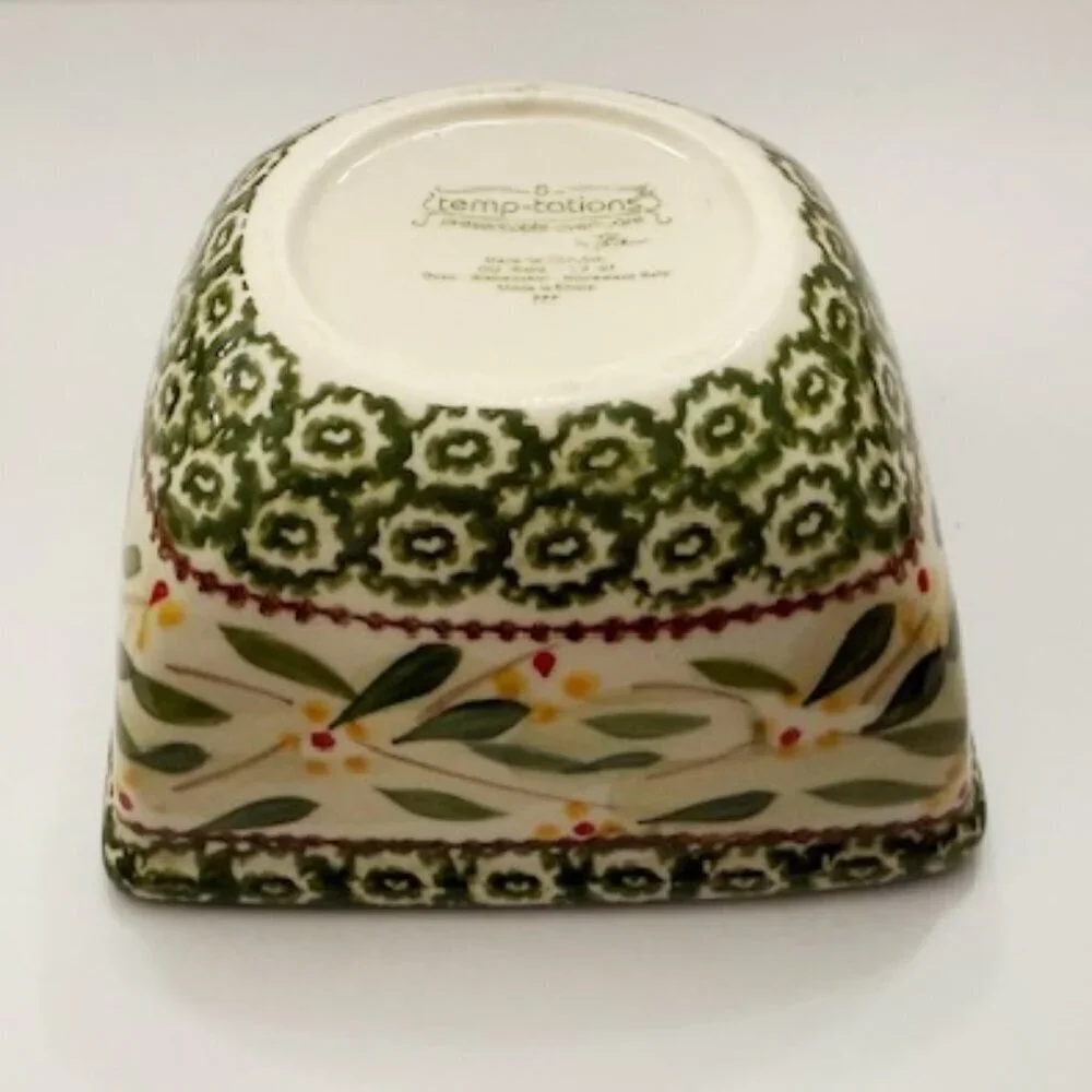 Temp-Tations by Tara Old World Green 6" Square Bowl w/ Lid Bakeware 1.0 Qt. - Picture 6 of 7
